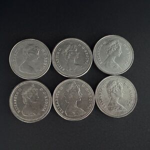 Canada one dollar coins